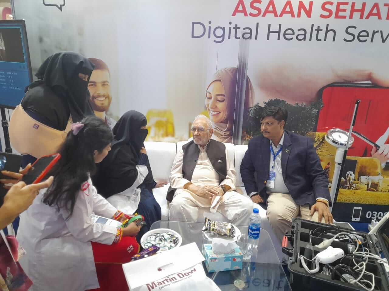 The Honourable Minister for Health and Population Sindh Dr Azra Fazal sahiba graced the event. (5)