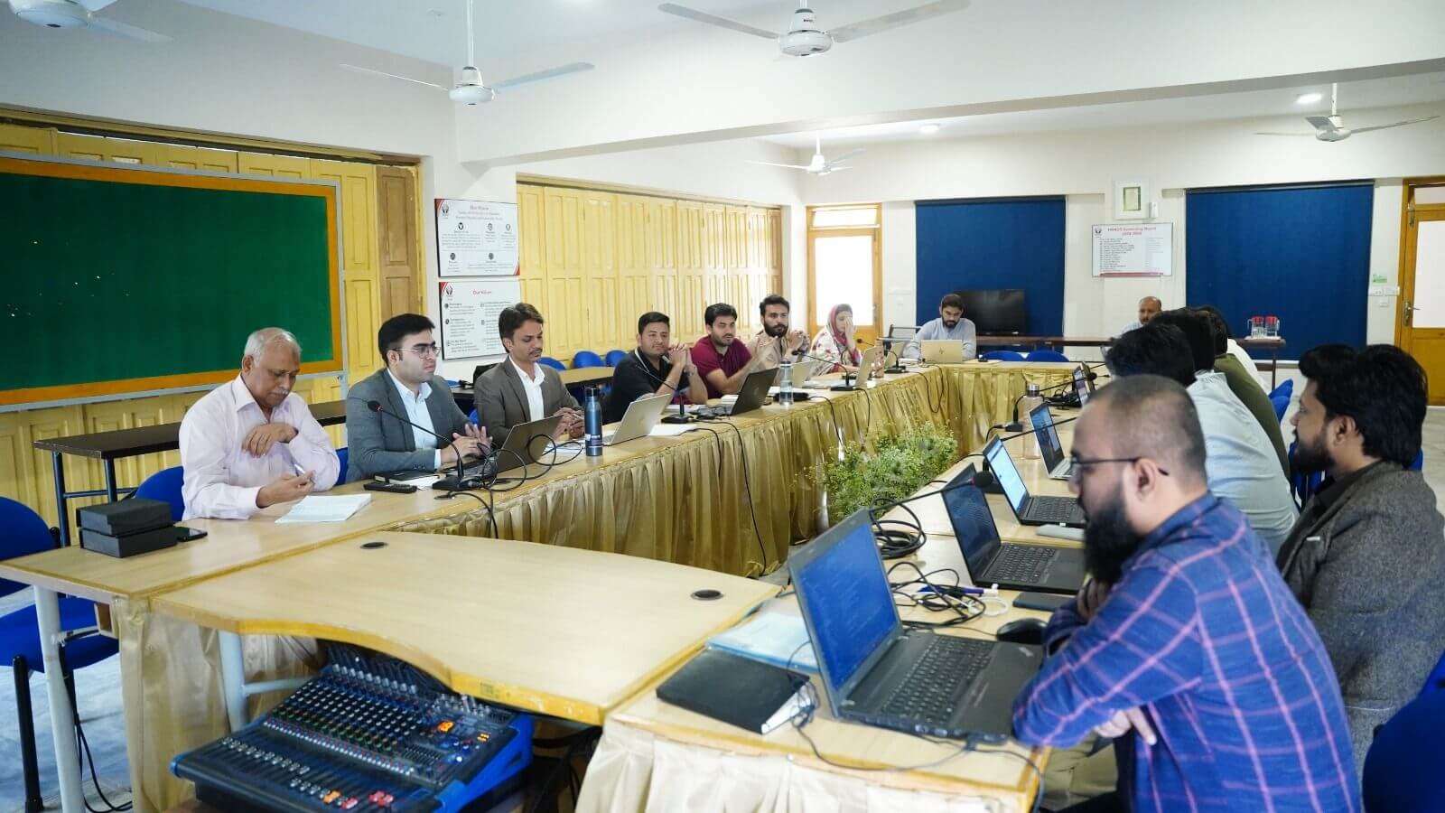 HANDS Foundation has organized a staff training and orientation session on the Sindh Government Solar Energy Project (SSEP), backed by the World Bank (6)